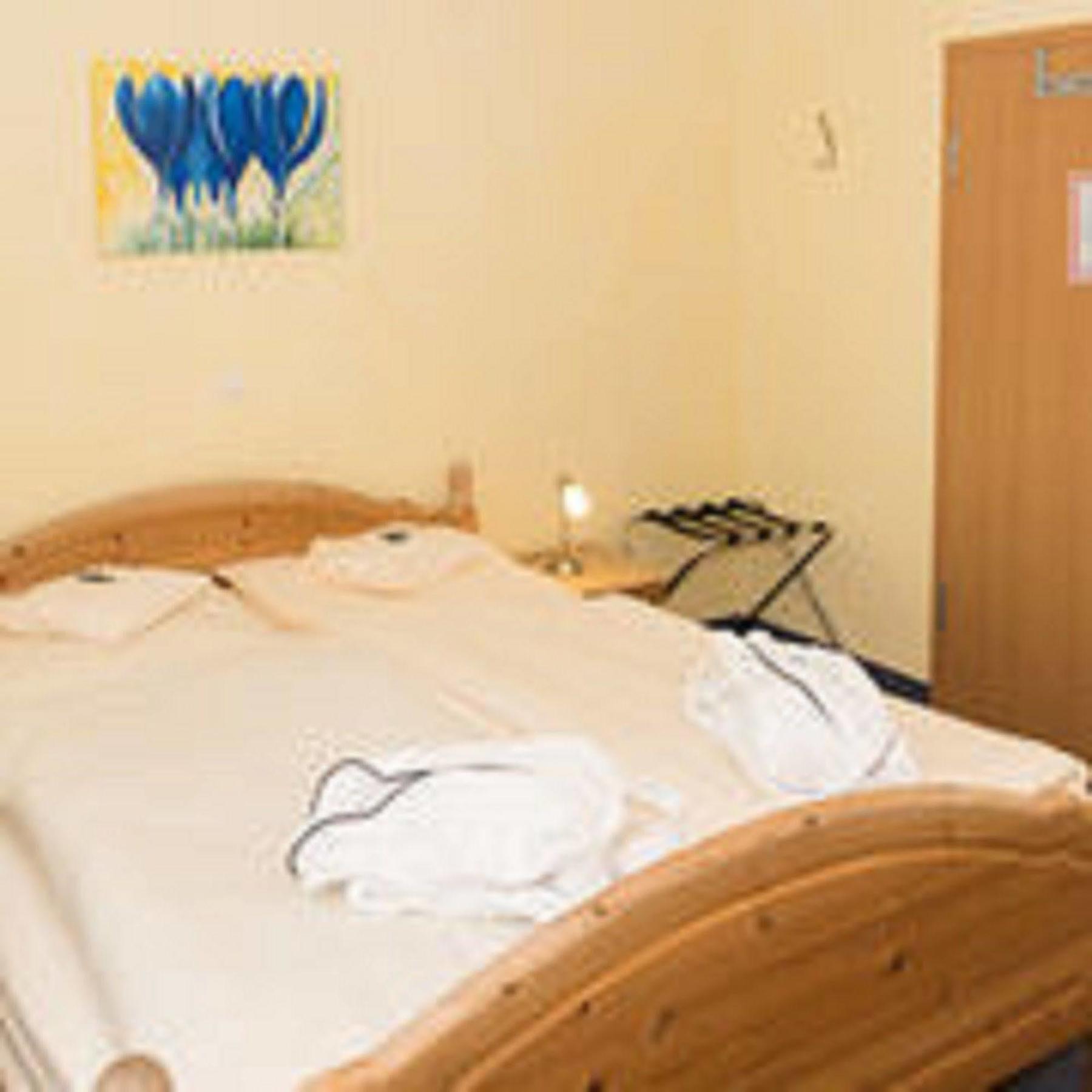 Hotel Und Landgasthof Zum Bockshahn Spessart  Екстериор снимка