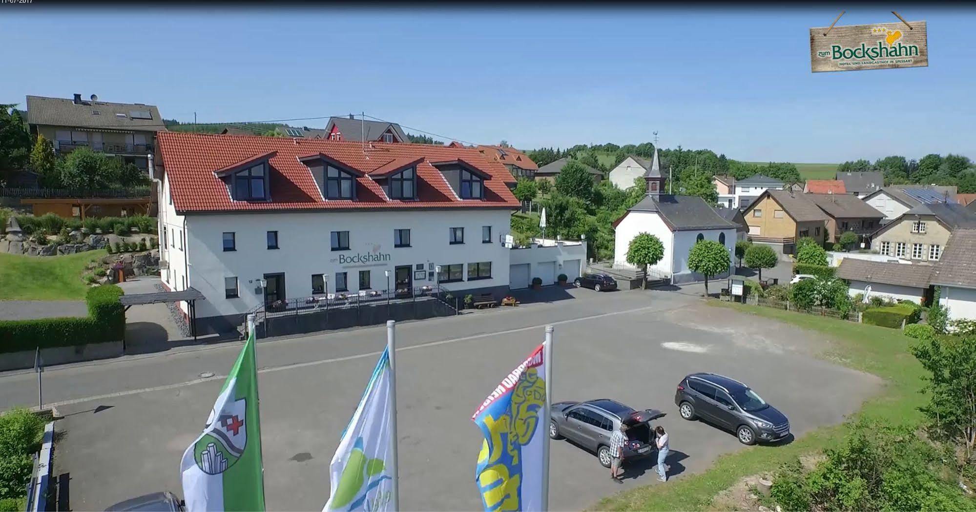 Hotel Und Landgasthof Zum Bockshahn Spessart  Екстериор снимка
